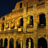 A római Colosseum éjszaka