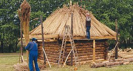 Jellemző háztípus az Árpád-korból: boronaház